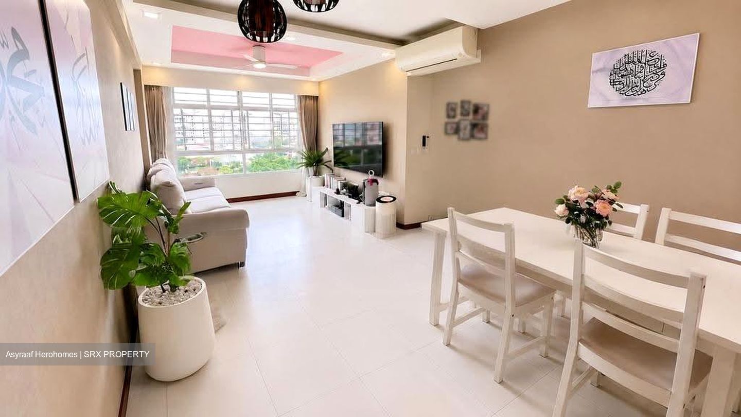 Blk 426A Floral Spring @ Yishun (Yishun), HDB 4 Rooms #608609551